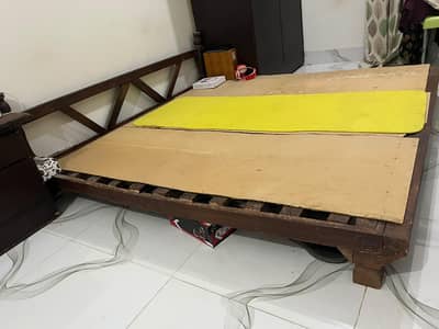 king size bed and 2 side boards