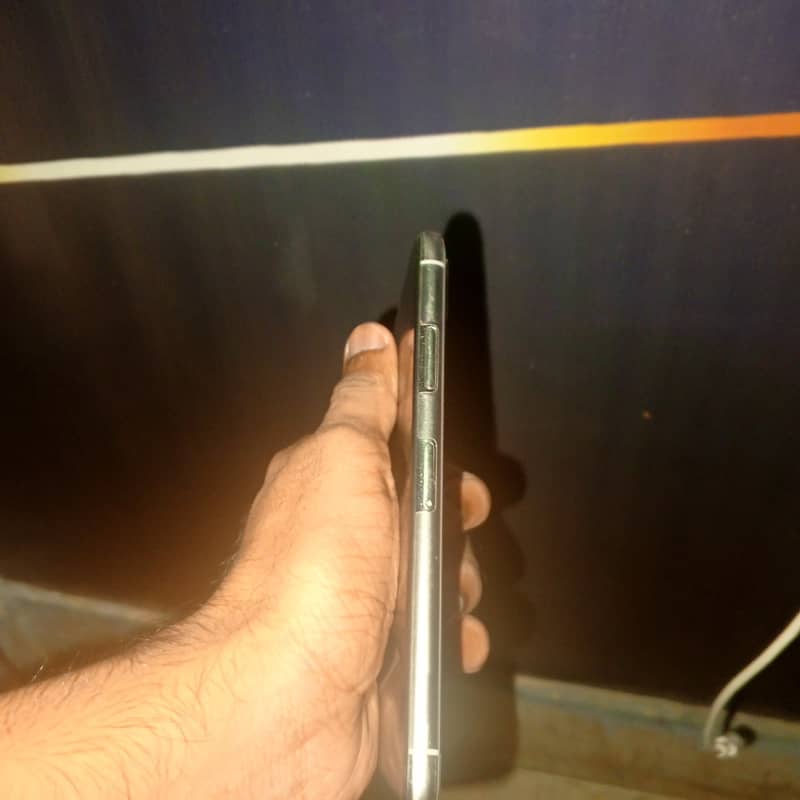 Apple iPhone X 5