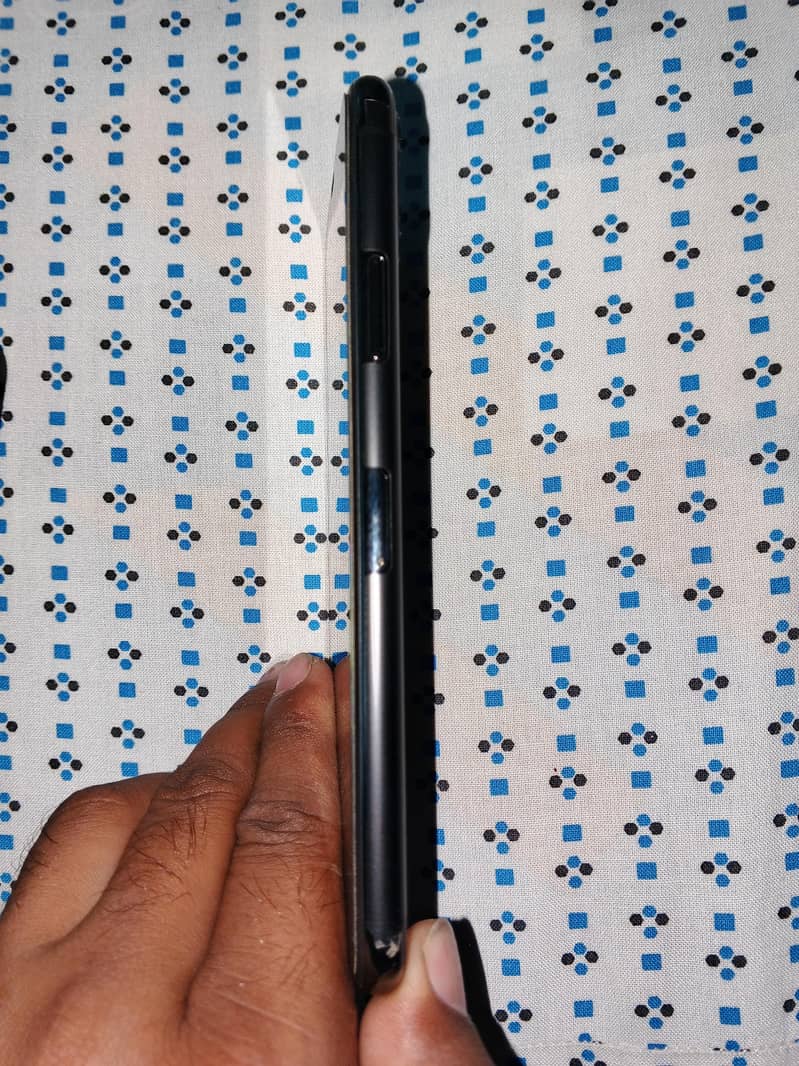 Mobile 3