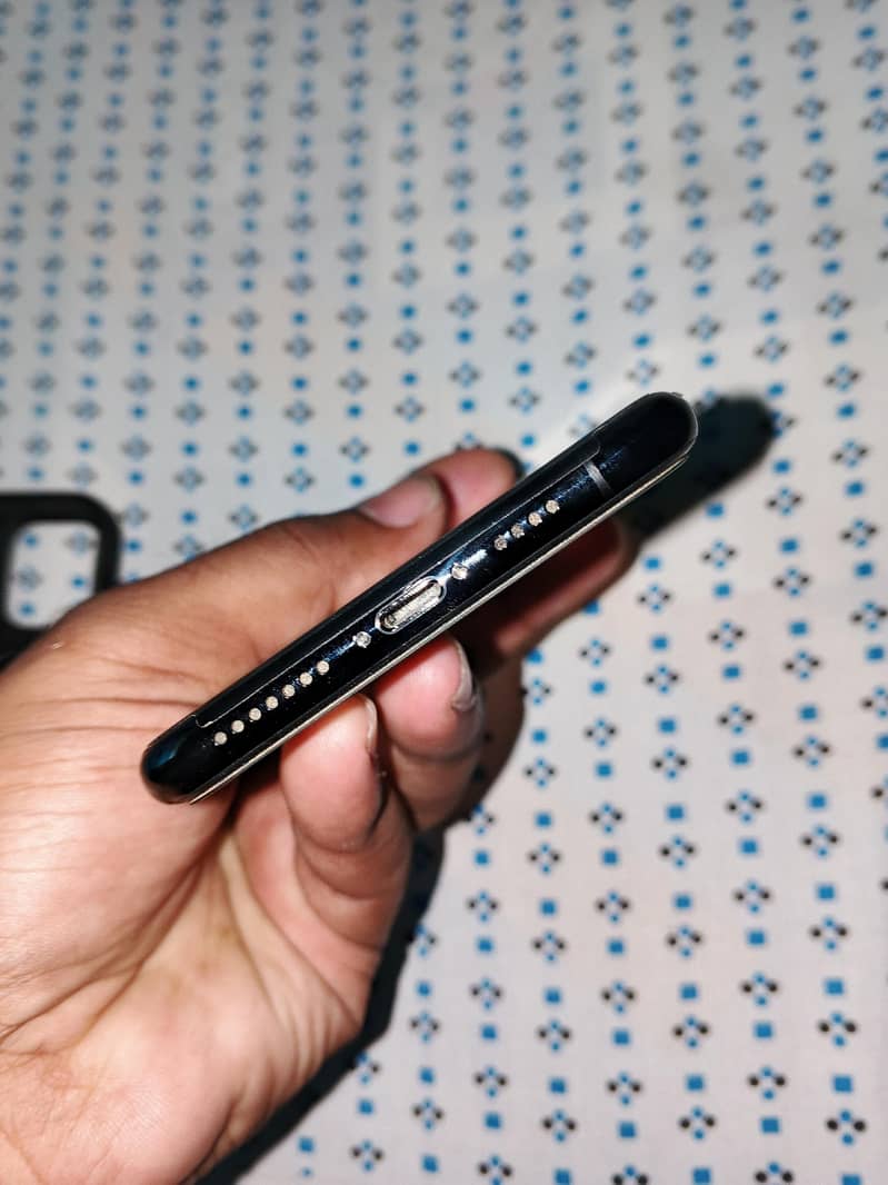 Mobile 4