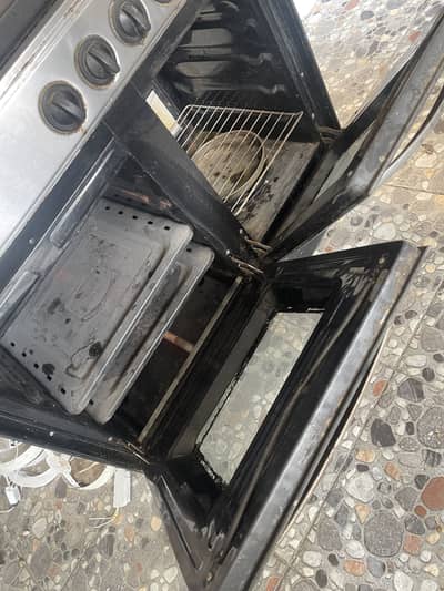 Kitchen oven gas with 5 stove burners for sale