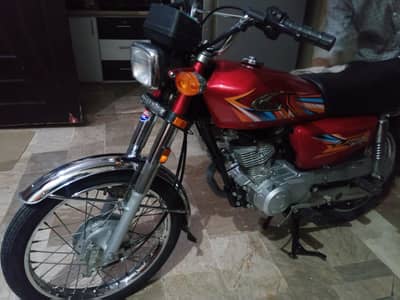 united 125