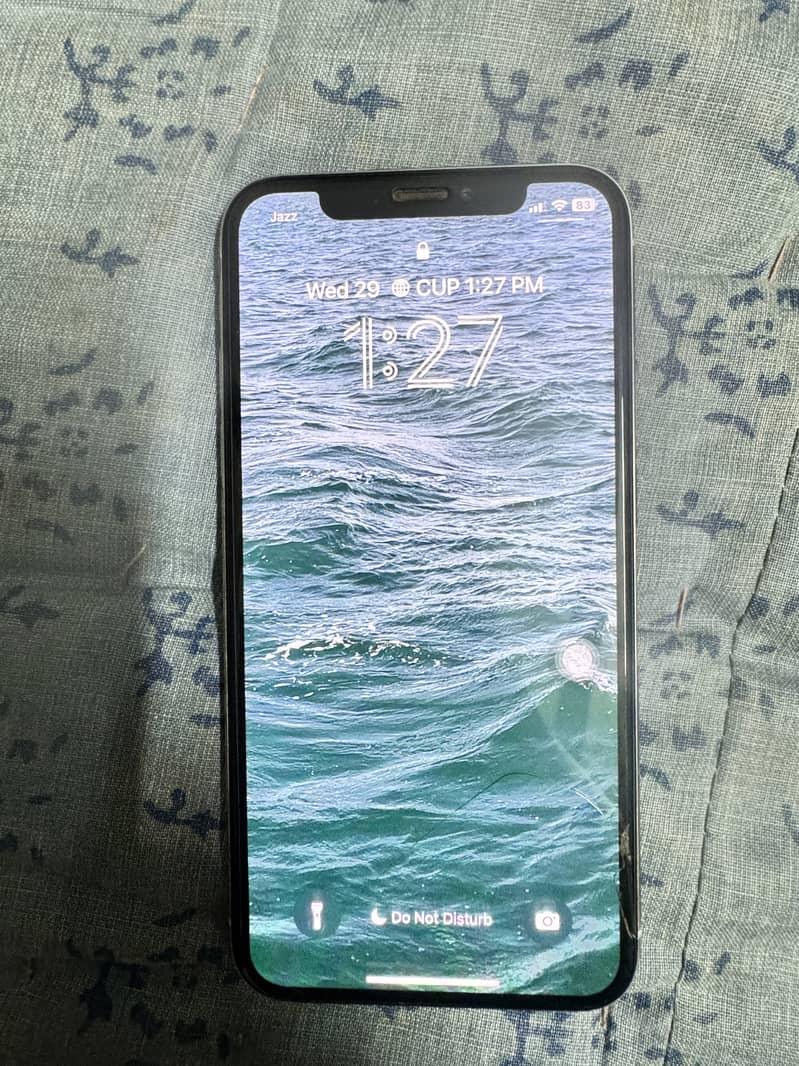 Apple iPhone X 3