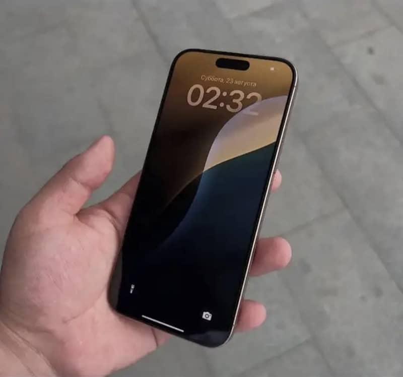 Apple iPhone 16 Pro Max 4