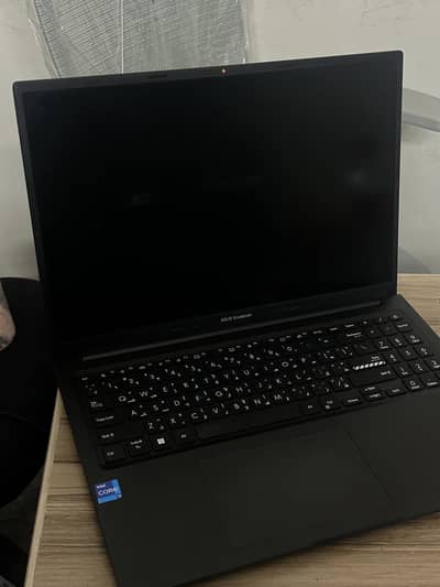 ASUS Vivobook 16 | i7-13700H | 40GB RAM | 512GB SSD – Excellent Condi