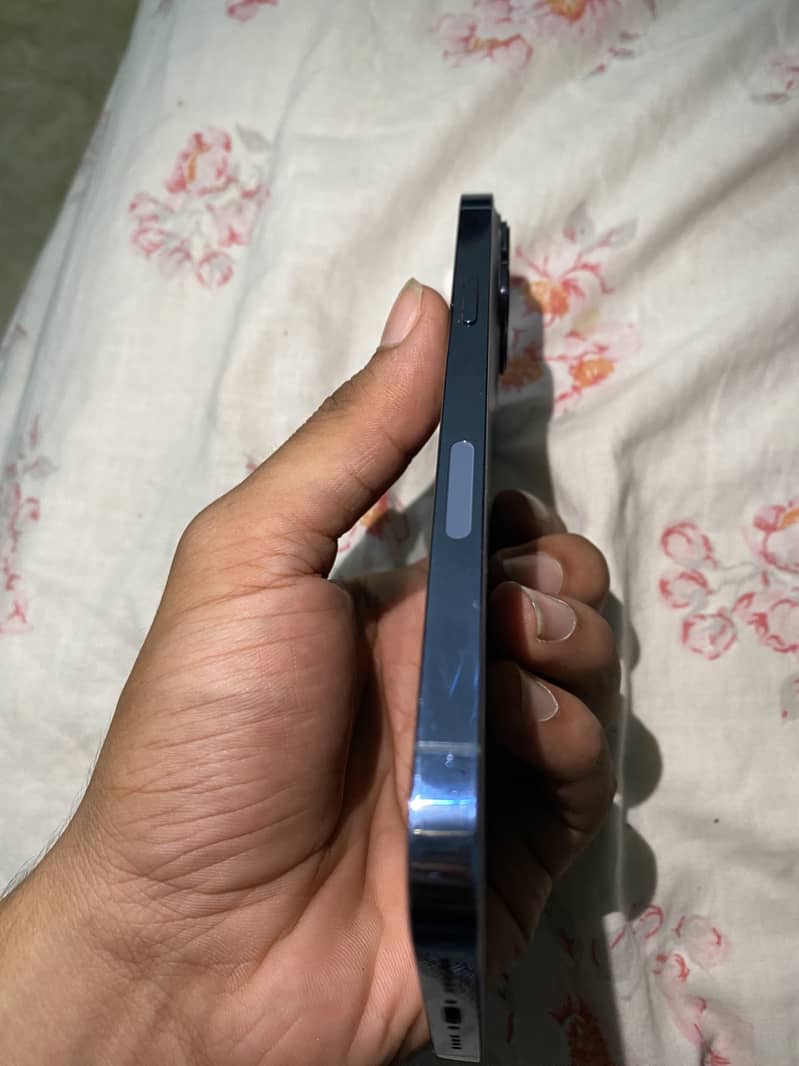 Apple iPhone 13 Pro Max 5