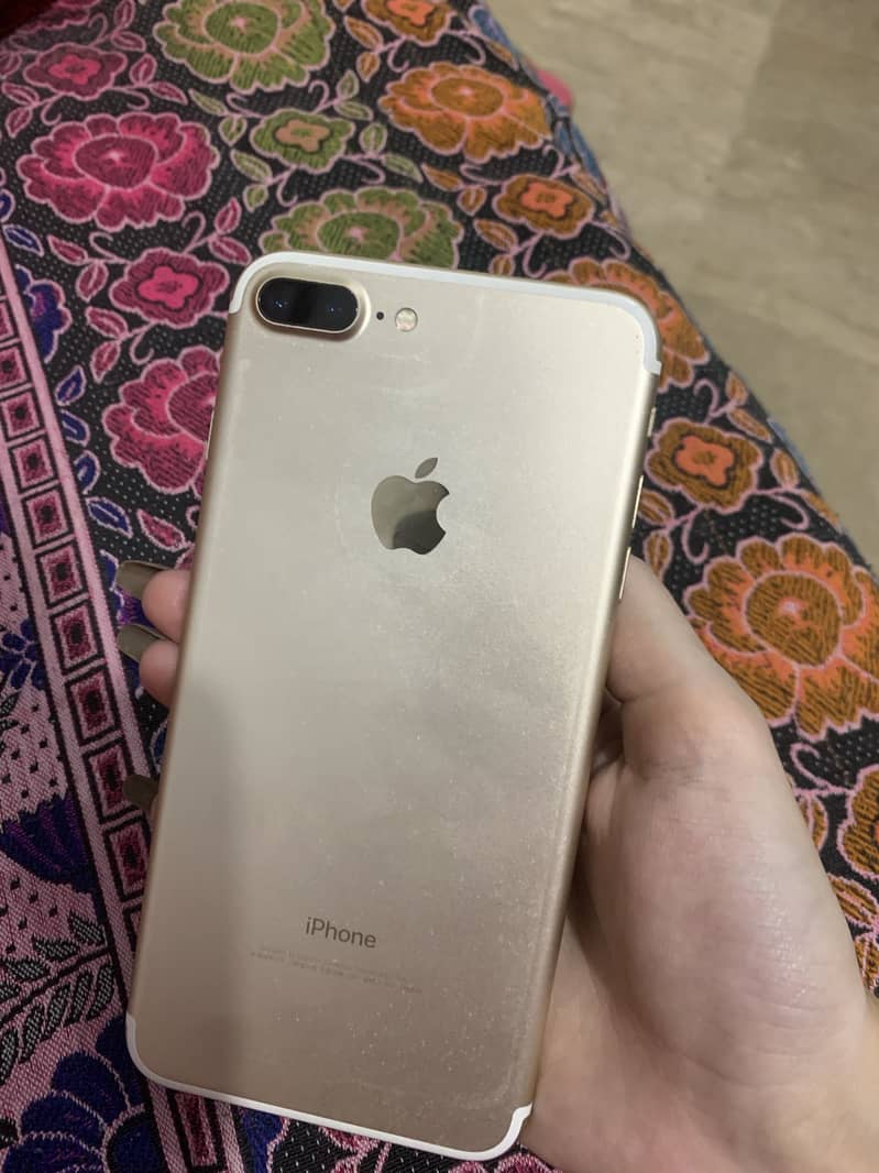 Apple iPhone 7 plus 2