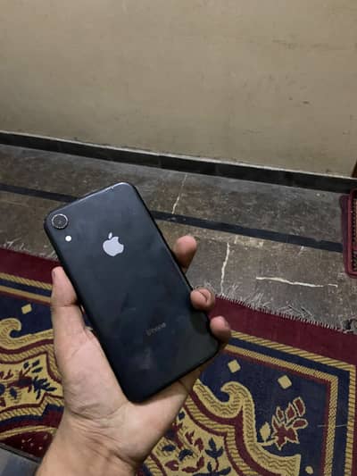 Apple iPhone XR
