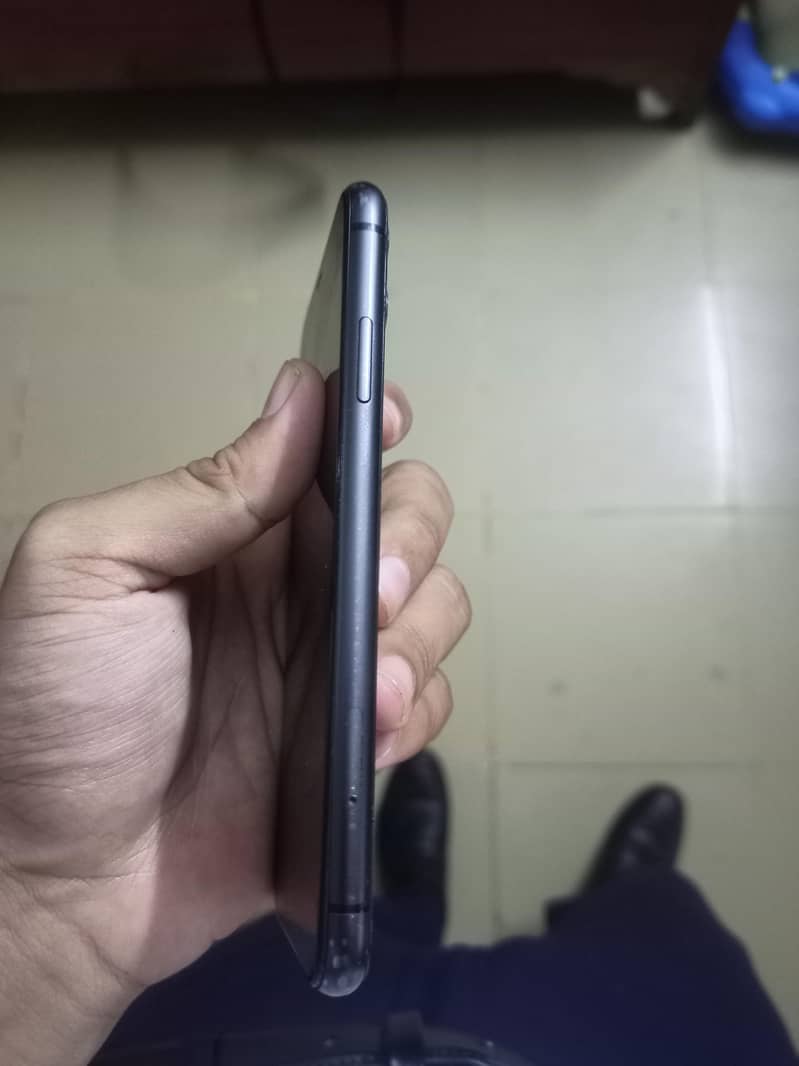 Apple iPhone 11 1