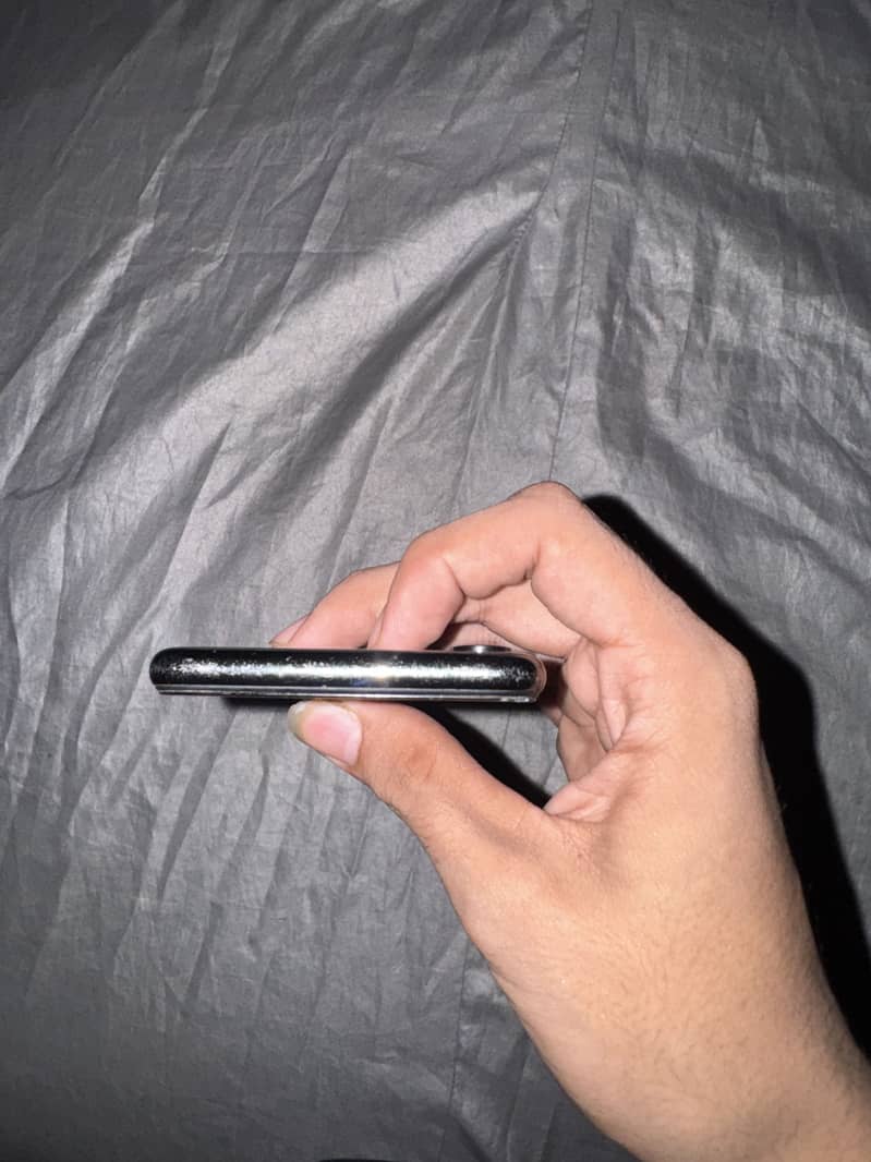 Apple iPhone X 2