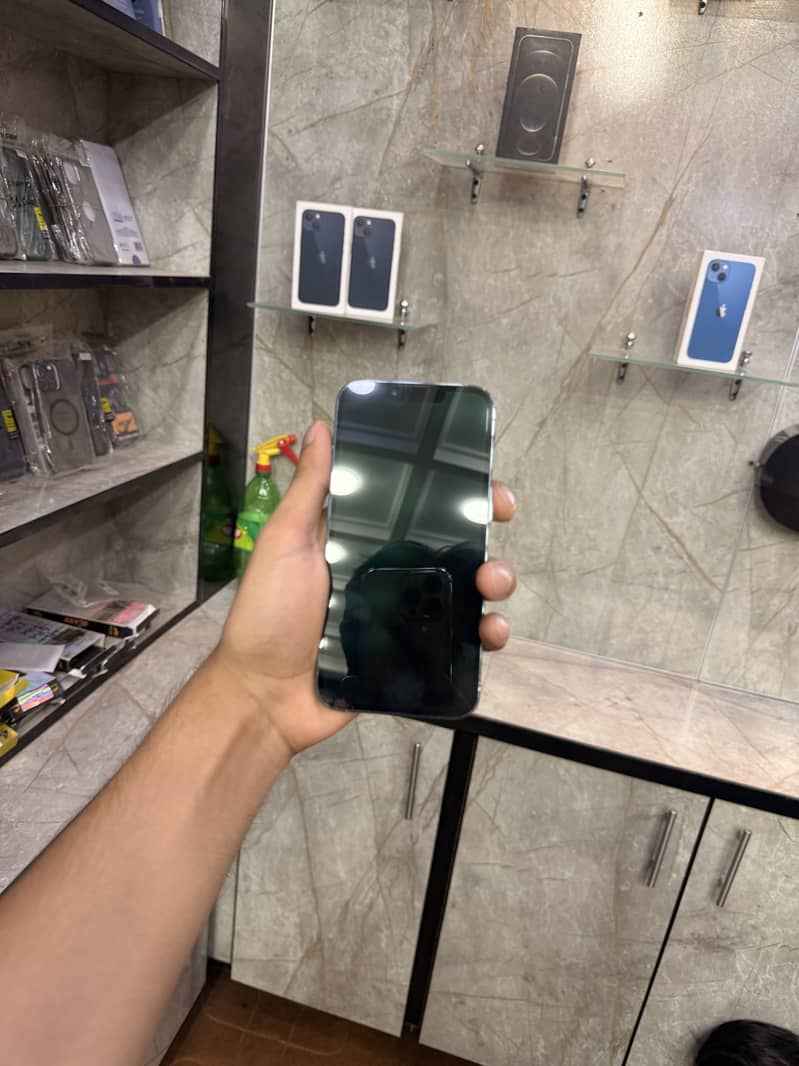 iphone 13 pro 1