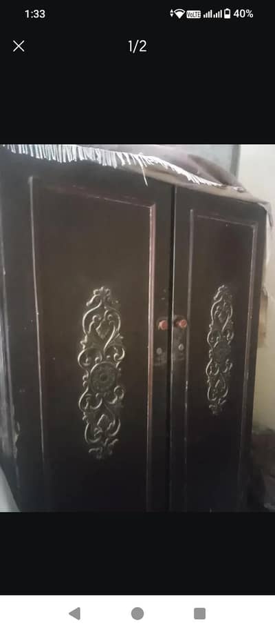 wardrobe two door good condition