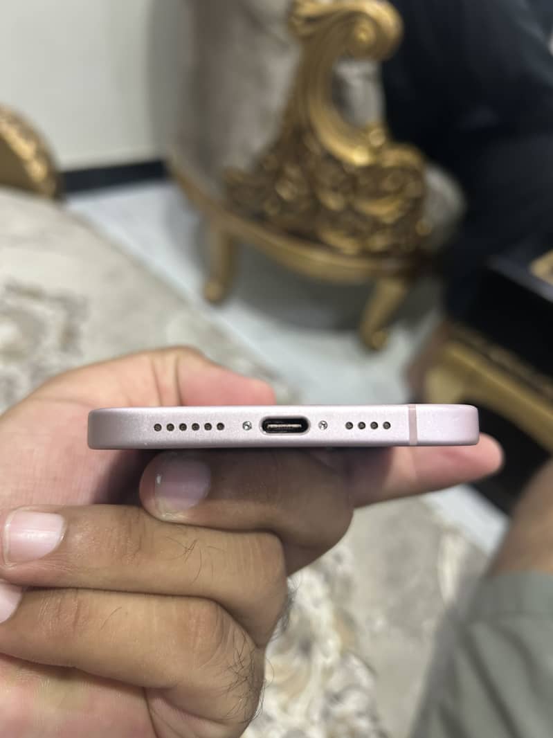 Apple iPhone 15 plus 2