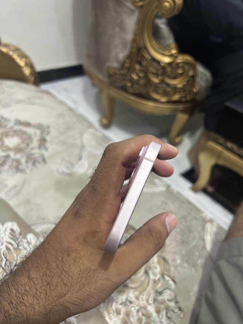 Apple iPhone 15 plus 5