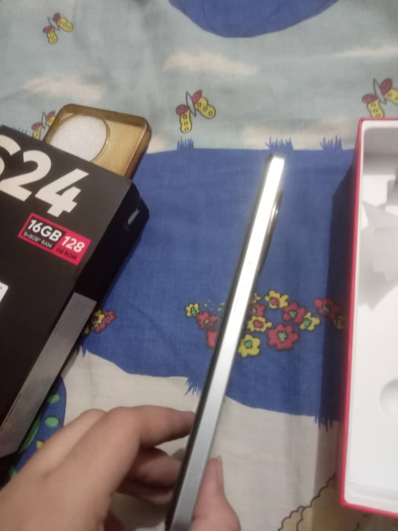 Itel S24 4