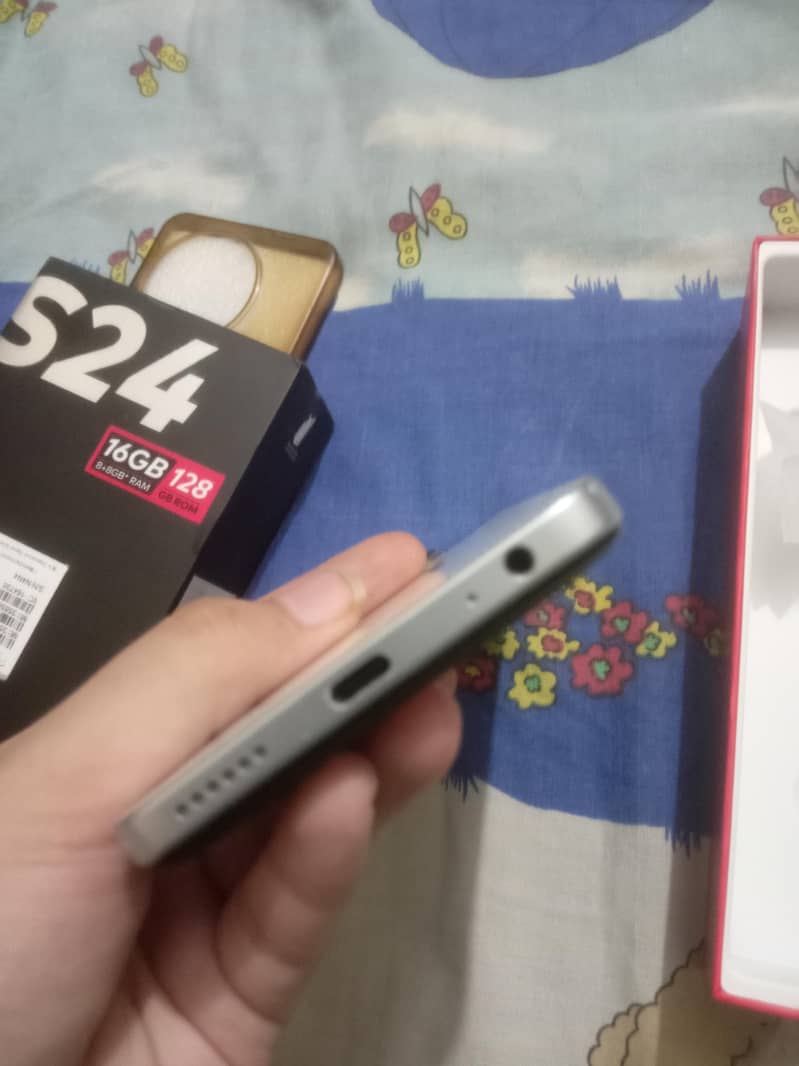 Itel S24 5