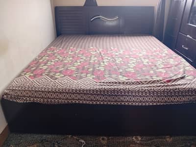 king bed
