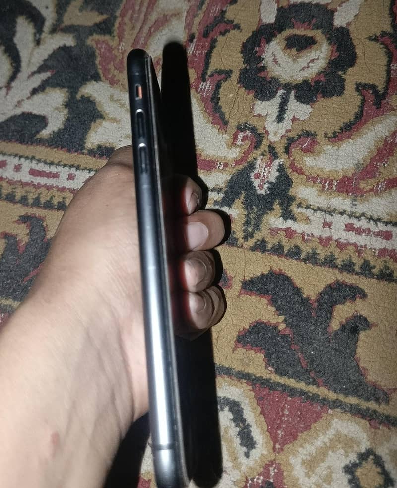 Apple iPhone 11 1