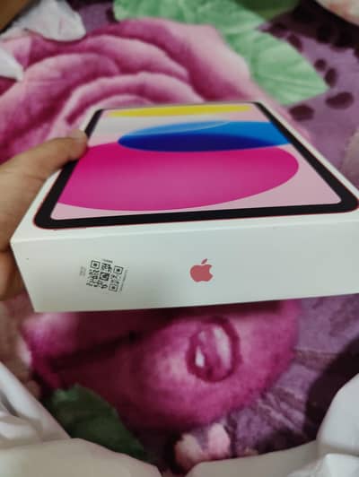 Ipad A16 11th gen 256GB System Active May 5 2026 complete box