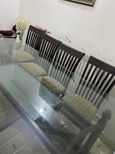 Long Dining table with 8 Seaters chairs