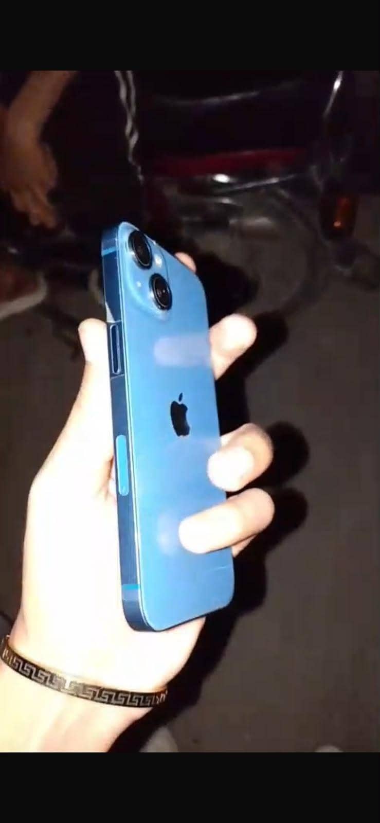 Apple iPhone 13 2