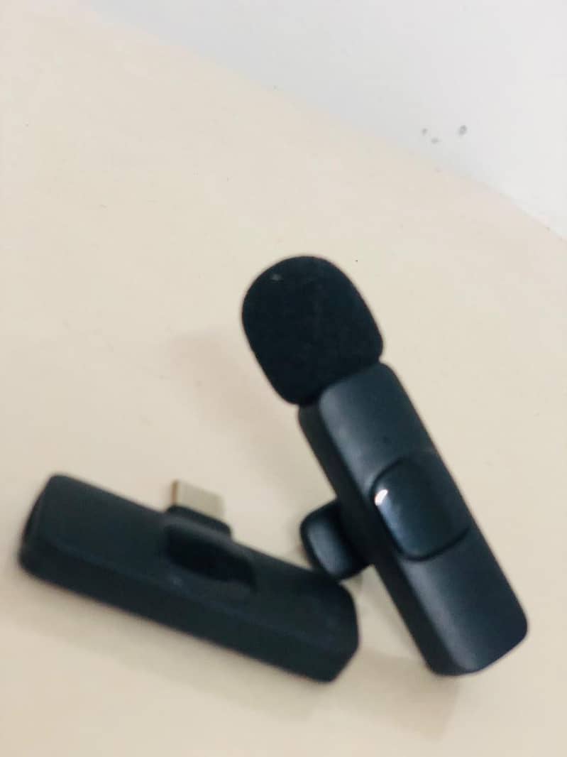 K8 Wireless Microphone 1