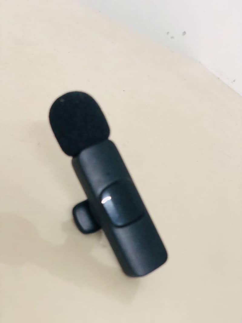 K8 Wireless Microphone 2