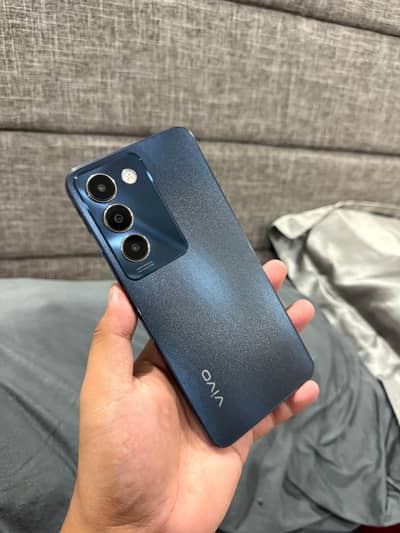 Vivo Y100