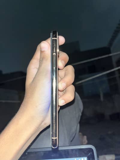 Apple iPhone XS