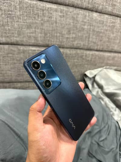 Vivo Y100