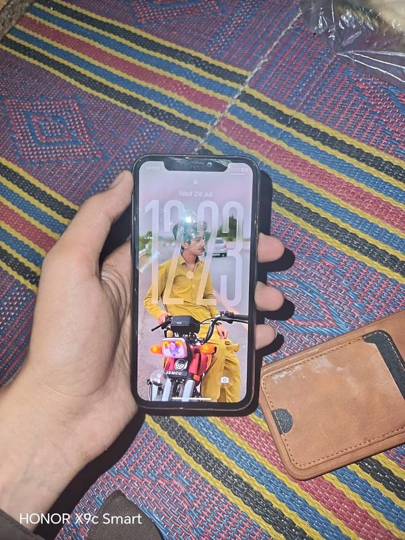 Apple iPhone 11 Pro 3