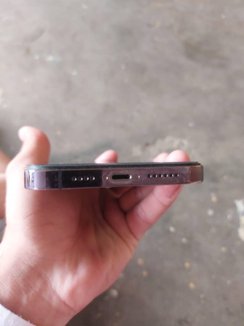 Apple iPhone 14 Pro Max 2