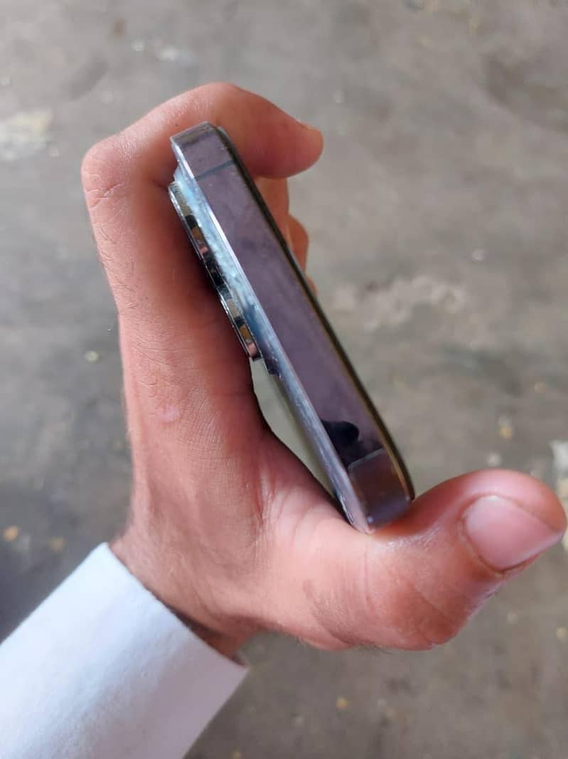 Apple iPhone 14 Pro Max 5