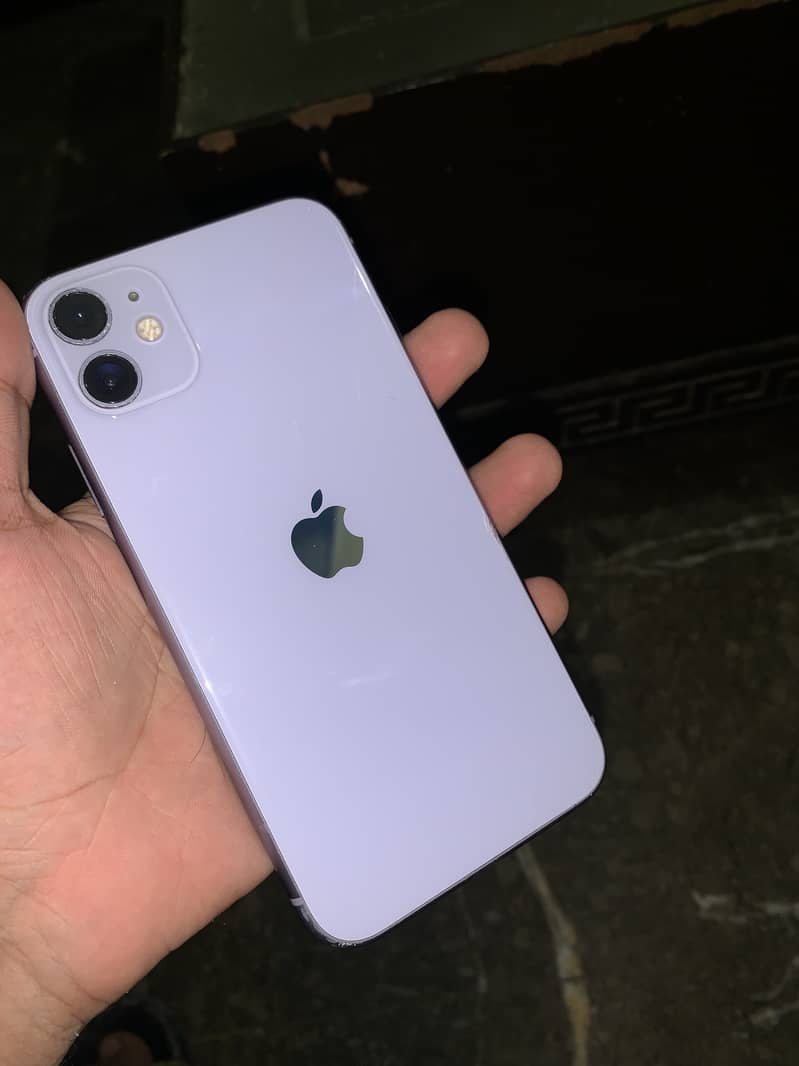 Apple iPhone 11 0