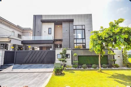 1 KANAL ELEGANT AND FULLY MAINTAINED SUPER HOT LOCATED BUNGALOW IS AVAILABLE IN THE BEST BLOCK OF DHA LAHORE.