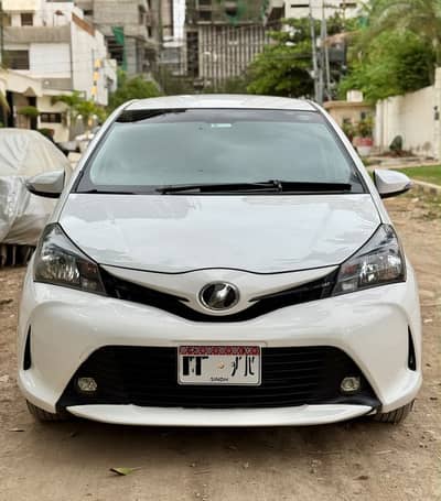 Toyota Vitz 2015
