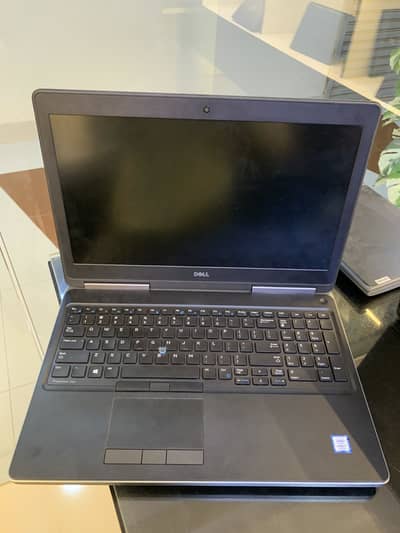 Dell i7/7 8/256 4gb graphics card