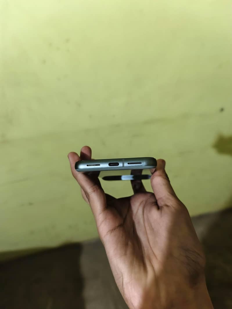 Google Pixel 8 1