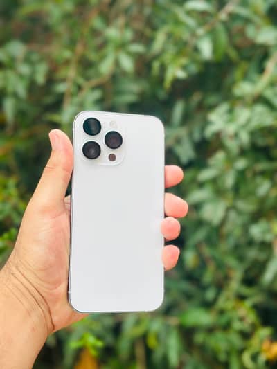 14 pro max factory unlock white colour lush condition