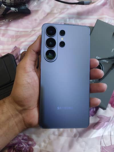 Samsung Mobile S26 Ultra 512GB/12 GB - Complete sim time available