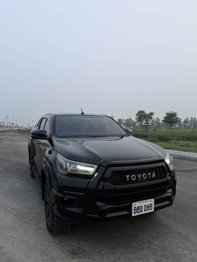 Toyota Hilux 2025 Revo GR