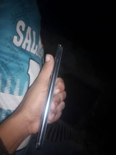 Vivo V21e
