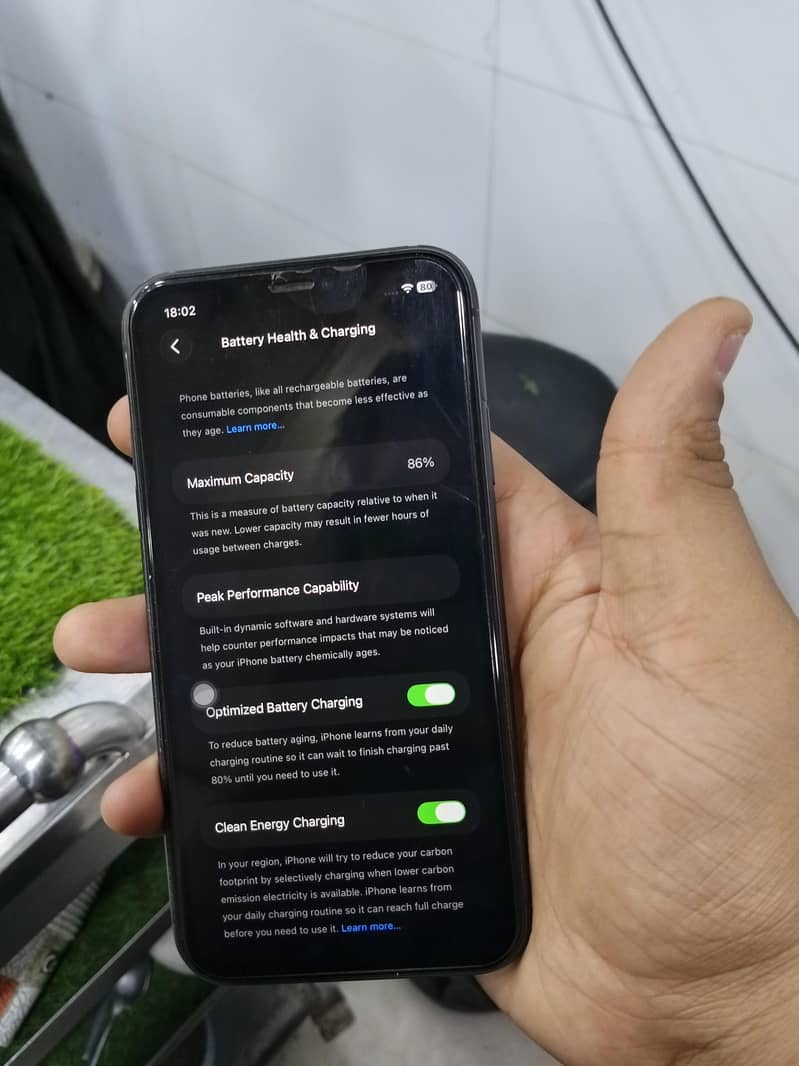 Apple iPhone 11 5
