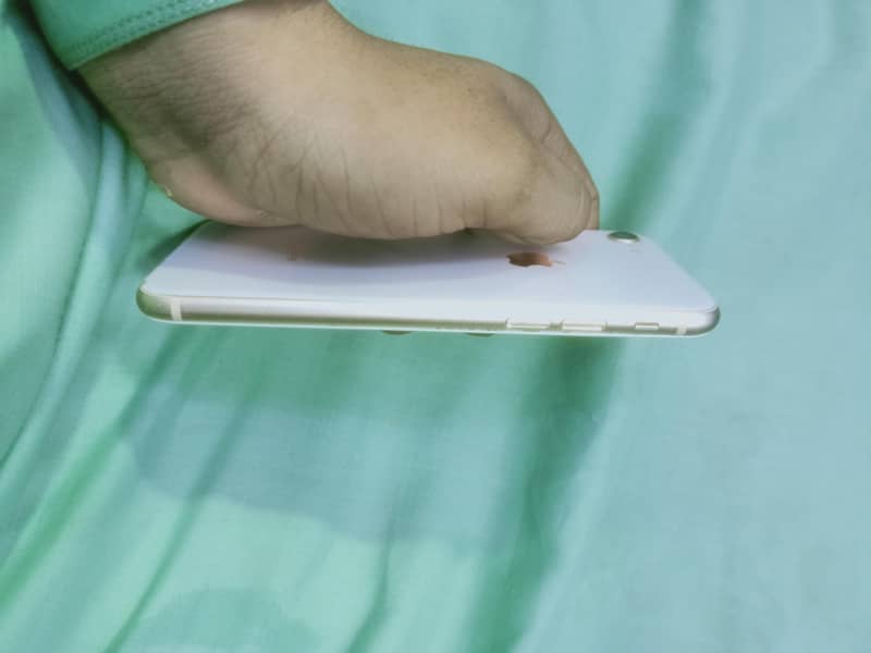Apple iPhone 8 2