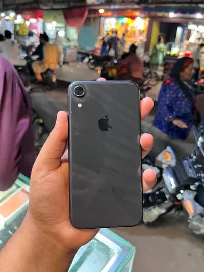 Apple iPhone XR