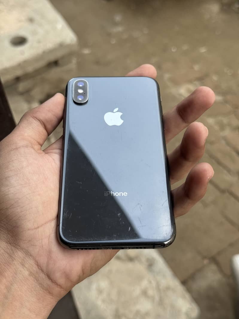 Apple iPhone XS 3