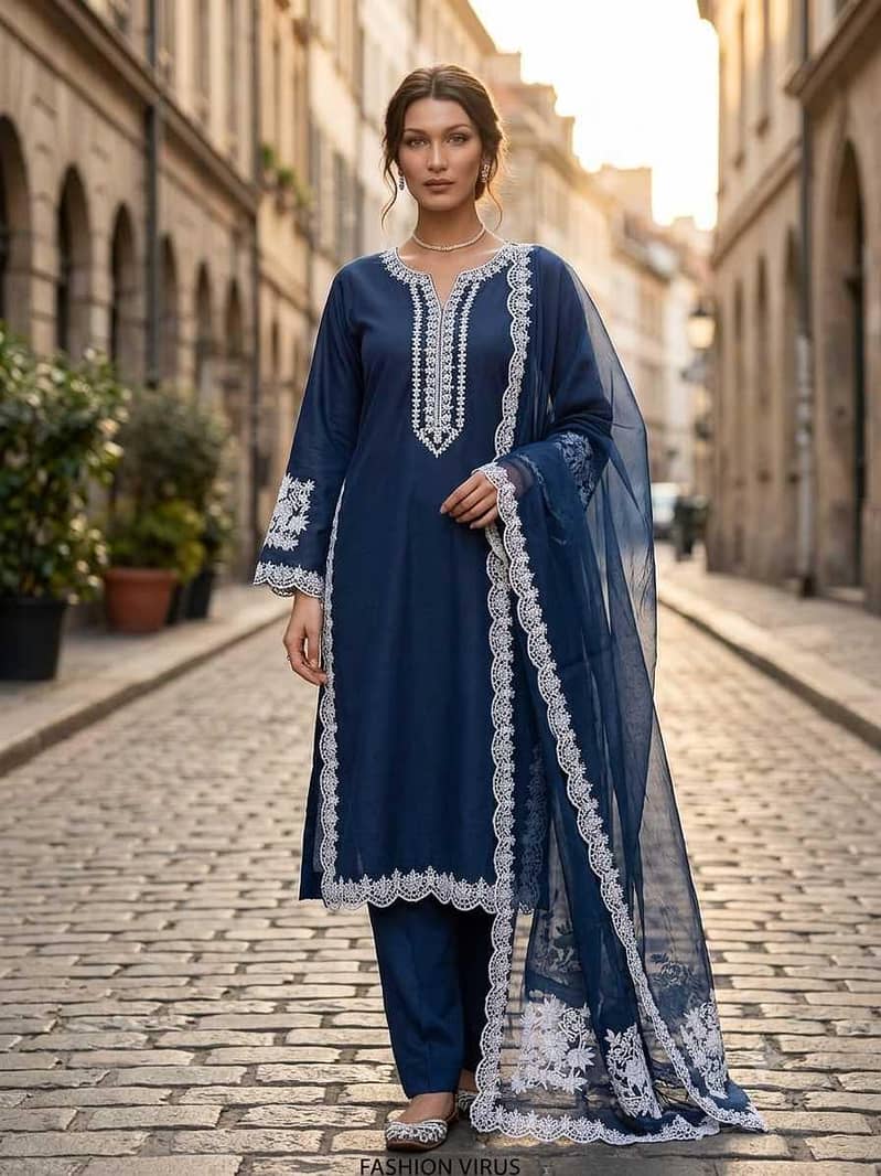 ھم۔ھول سیل مین مال دیتے ھین 7