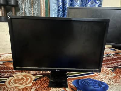 LG 24 Inches LCD