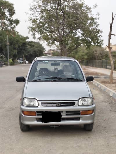 Daihatsu Cuore 2011
