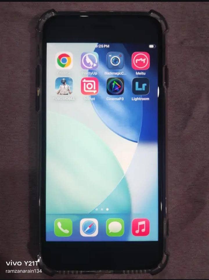 Apple iPhone SE3 0